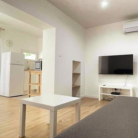 Cozy & Elegant Appartement Нарбон Екстериор снимка