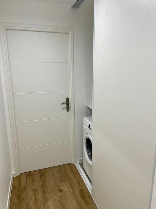 Cozy & Elegant Appartement Нарбон Екстериор снимка